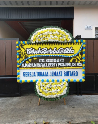 Papan Bunga Duka di Pagindar