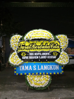 Papan Bunga Duka di Pagindar